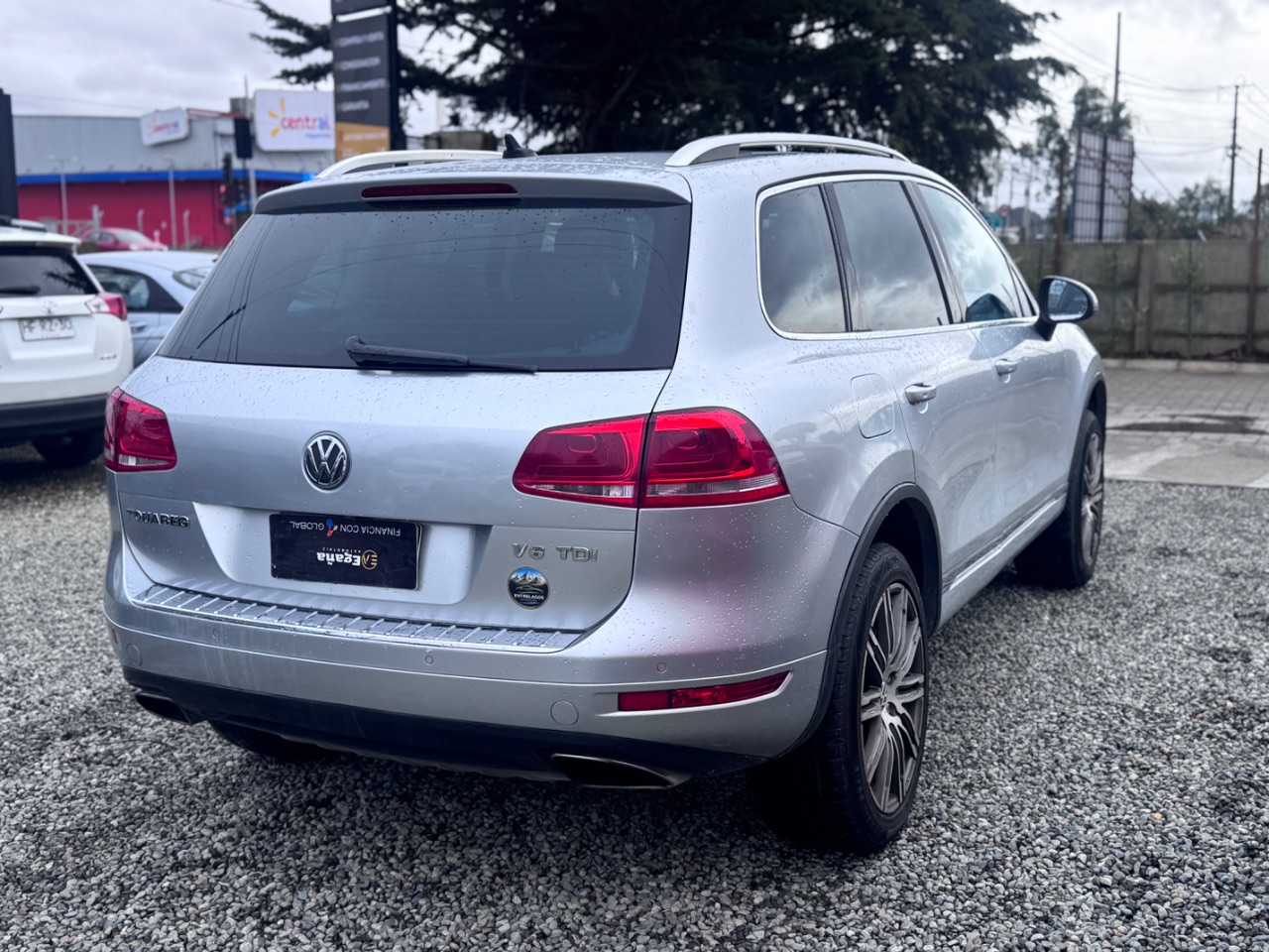 Volkswagen Touareg — foto 4 de 14