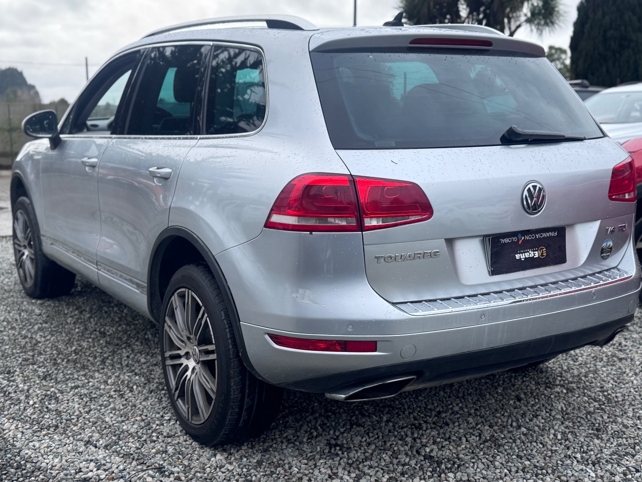 Volkswagen Touareg — foto 6 de 14