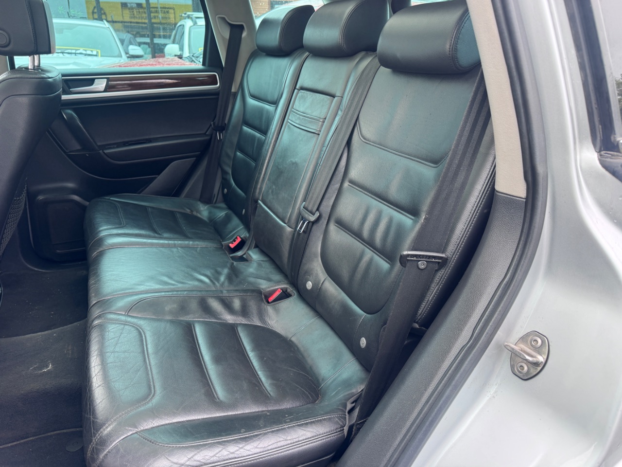 Volkswagen Touareg — foto 8 de 14