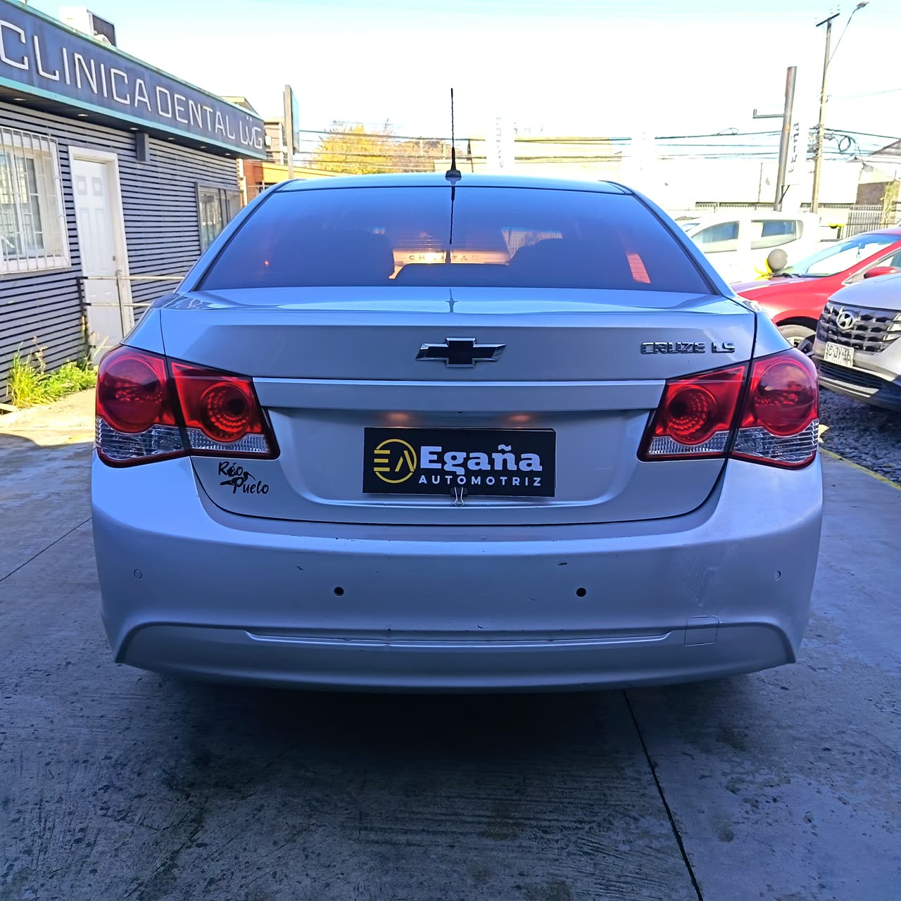 Chevrolet Cruze — foto 9 de 12