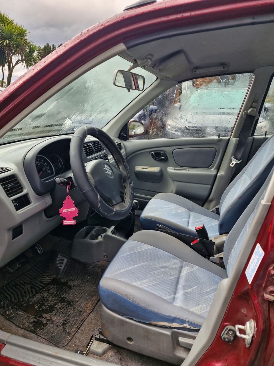 Suzuki Alto — foto 7 de 12