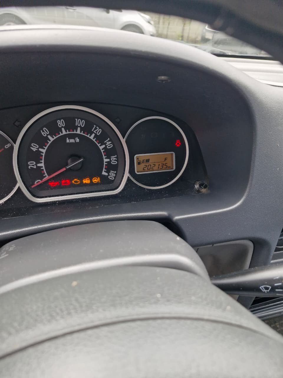 Suzuki Alto — foto 11 de 12