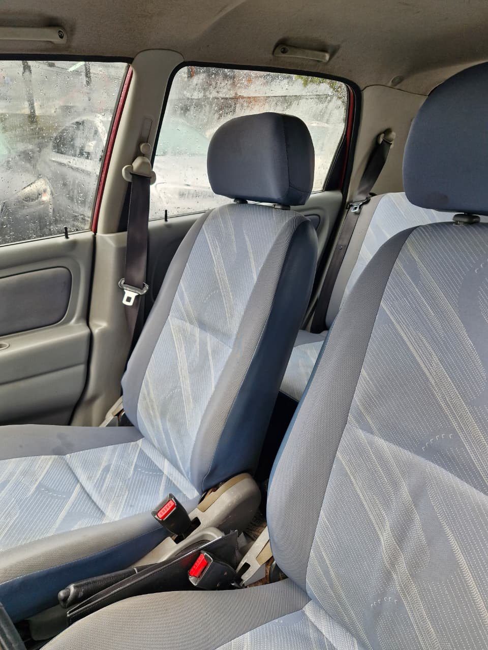 Suzuki Alto — foto 12 de 12