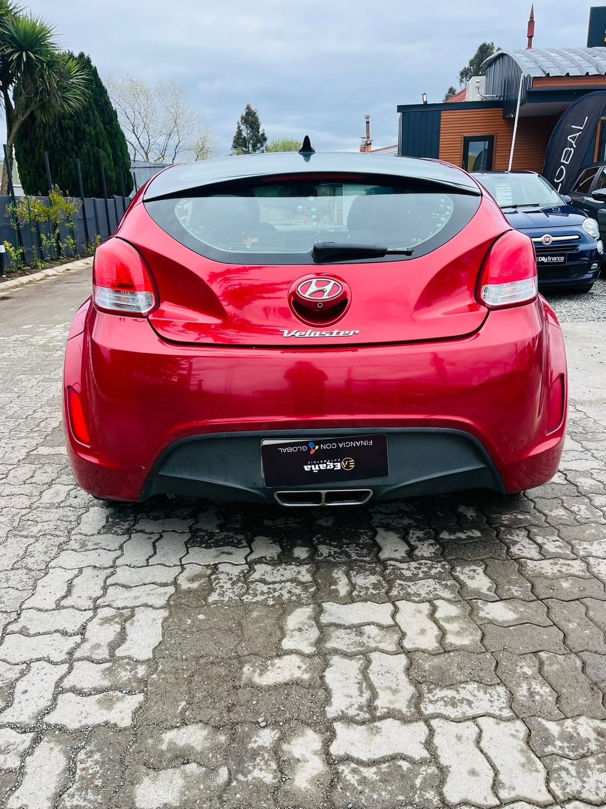 Hyundai Veloster — foto 5 de 15