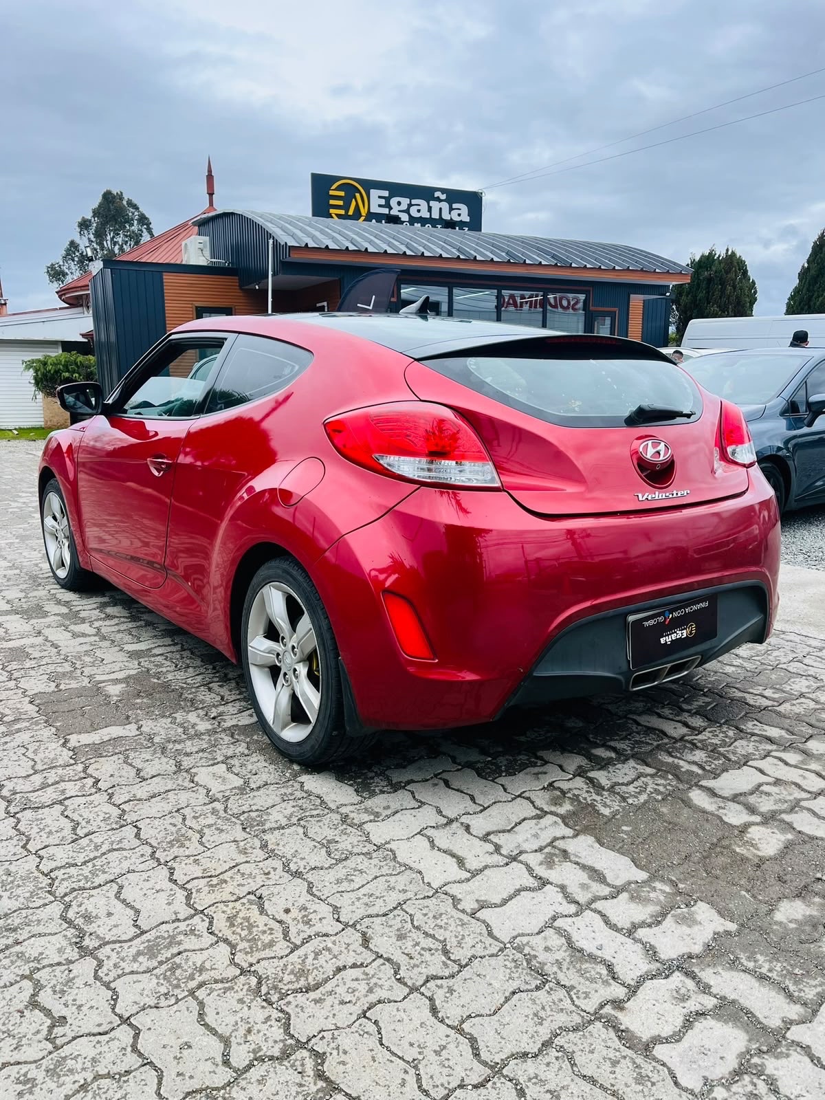 Hyundai Veloster — foto 6 de 15