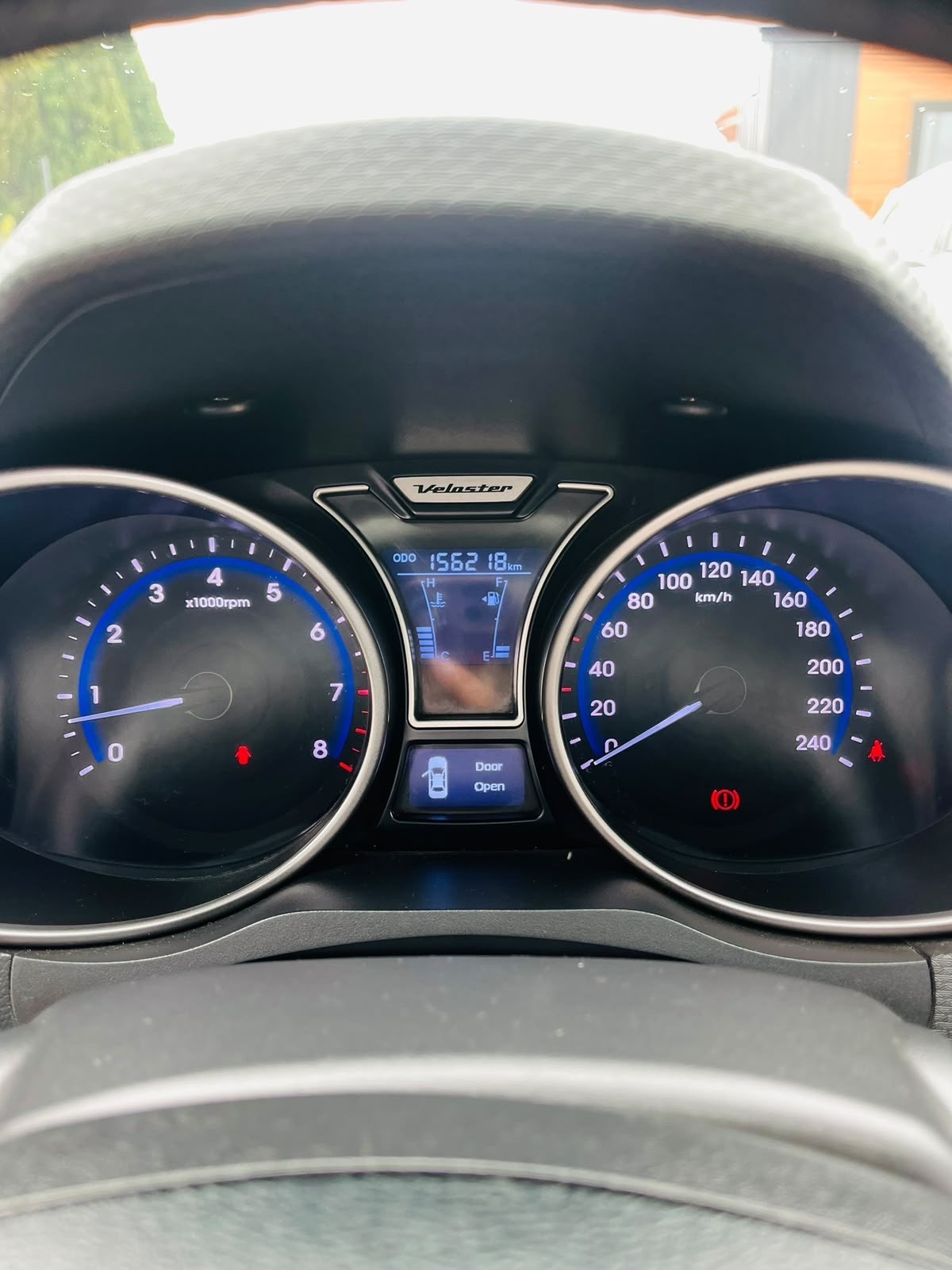 Hyundai Veloster — foto 11 de 15