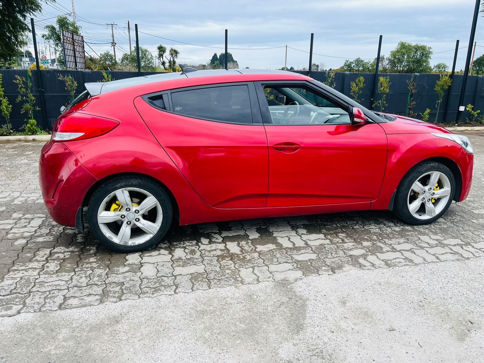 Hyundai Veloster — foto 15 de 15
