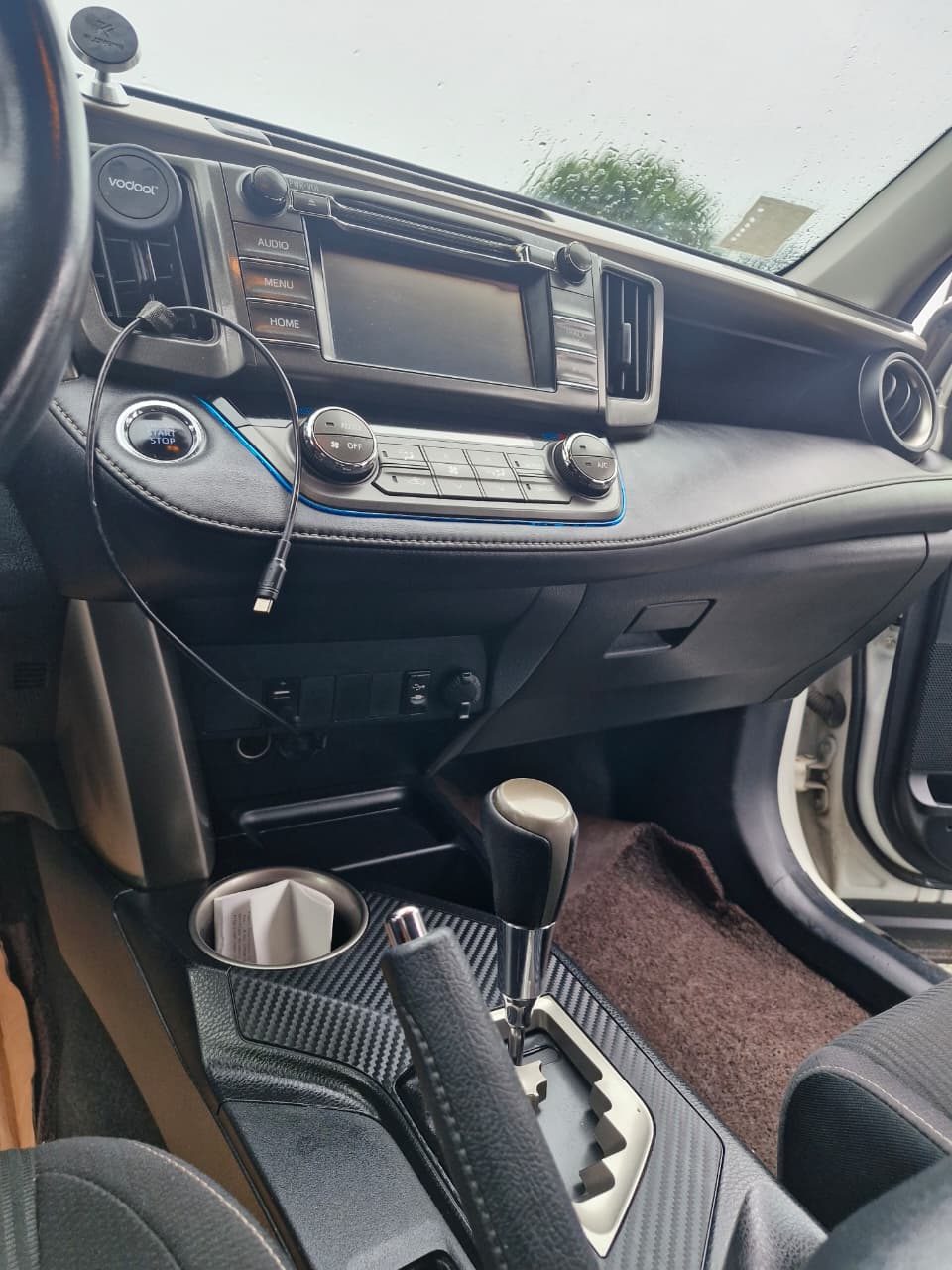 Toyota RAV4 — foto 3 de 15
