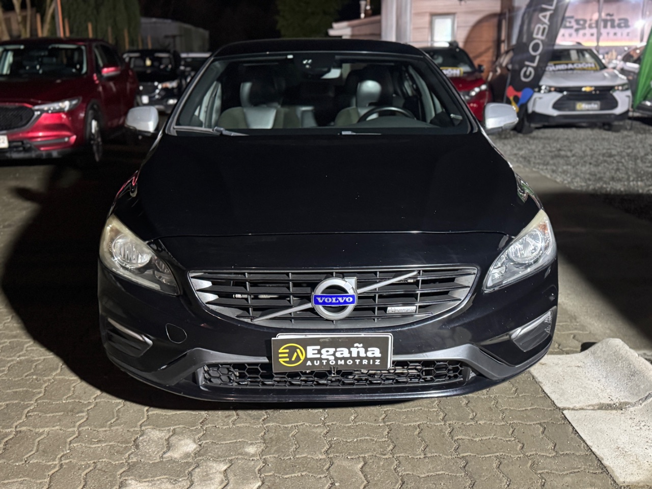Volvo S60 T4 R Desing — foto 2 de 9