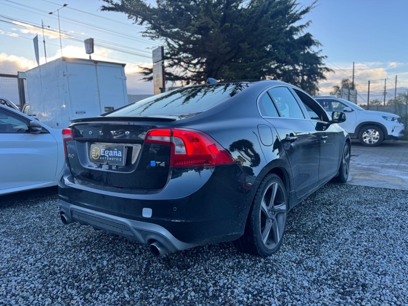 Volvo S60 — foto 3 de 11