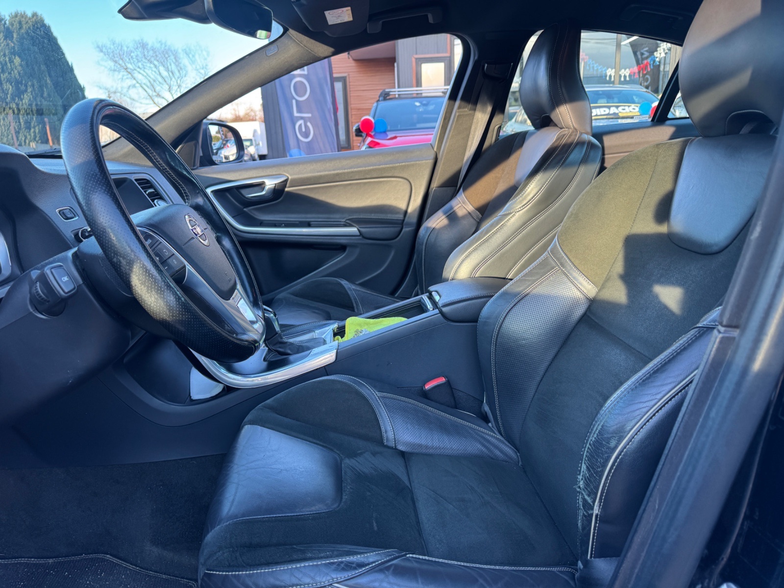 Volvo S60 — foto 7 de 11