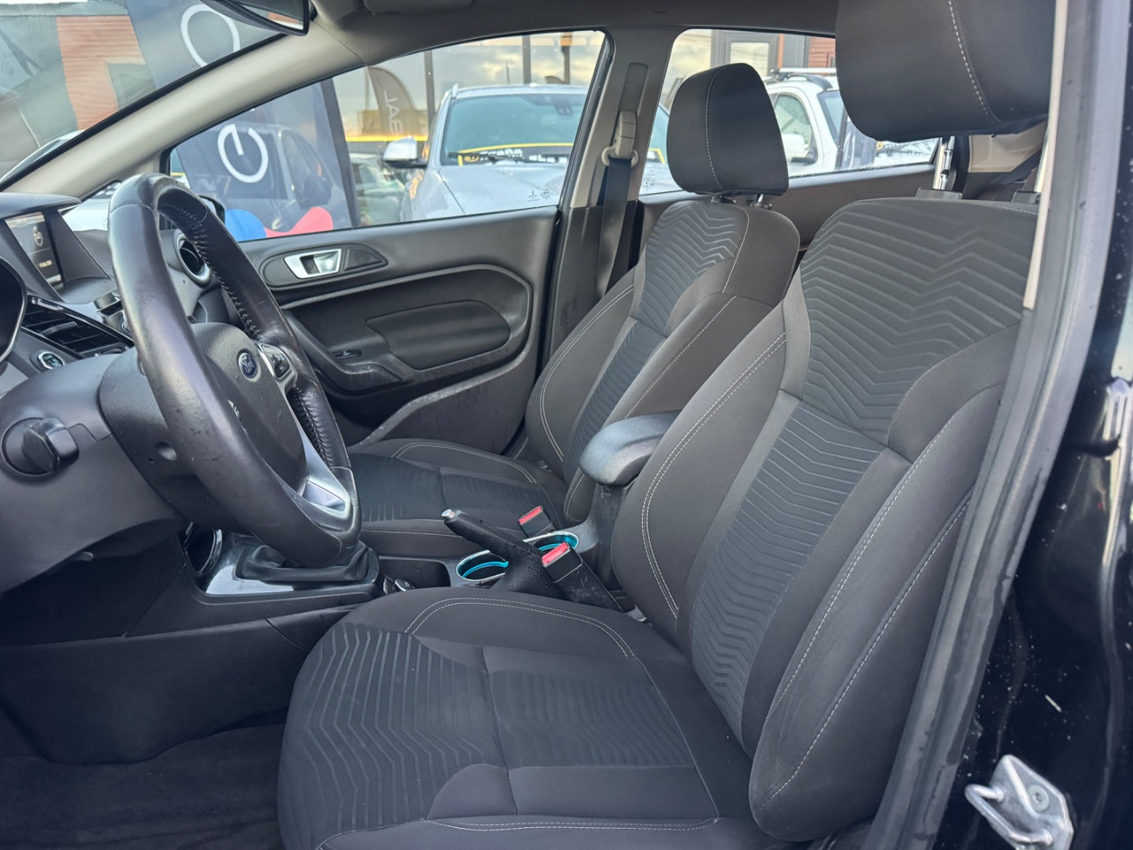 Ford Fiesta Titanium — foto 11 de 13