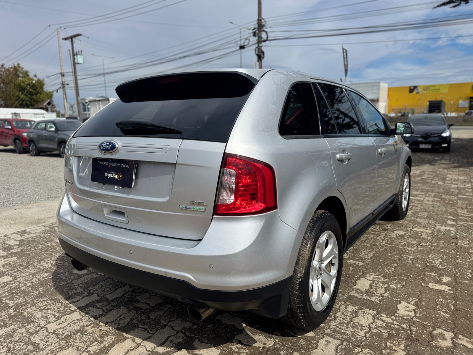 Ford Edge — foto 4 de 13