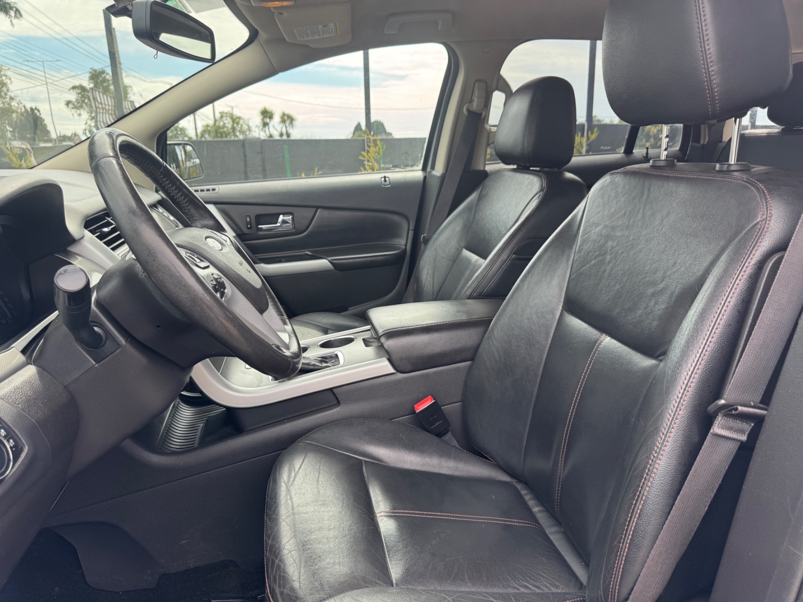 Ford Edge — foto 7 de 13
