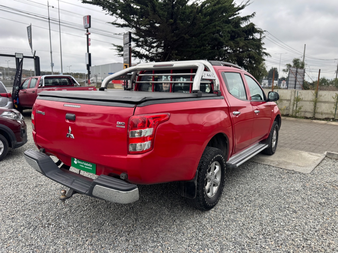 Mitsubishi New L200 — foto 4 de 12