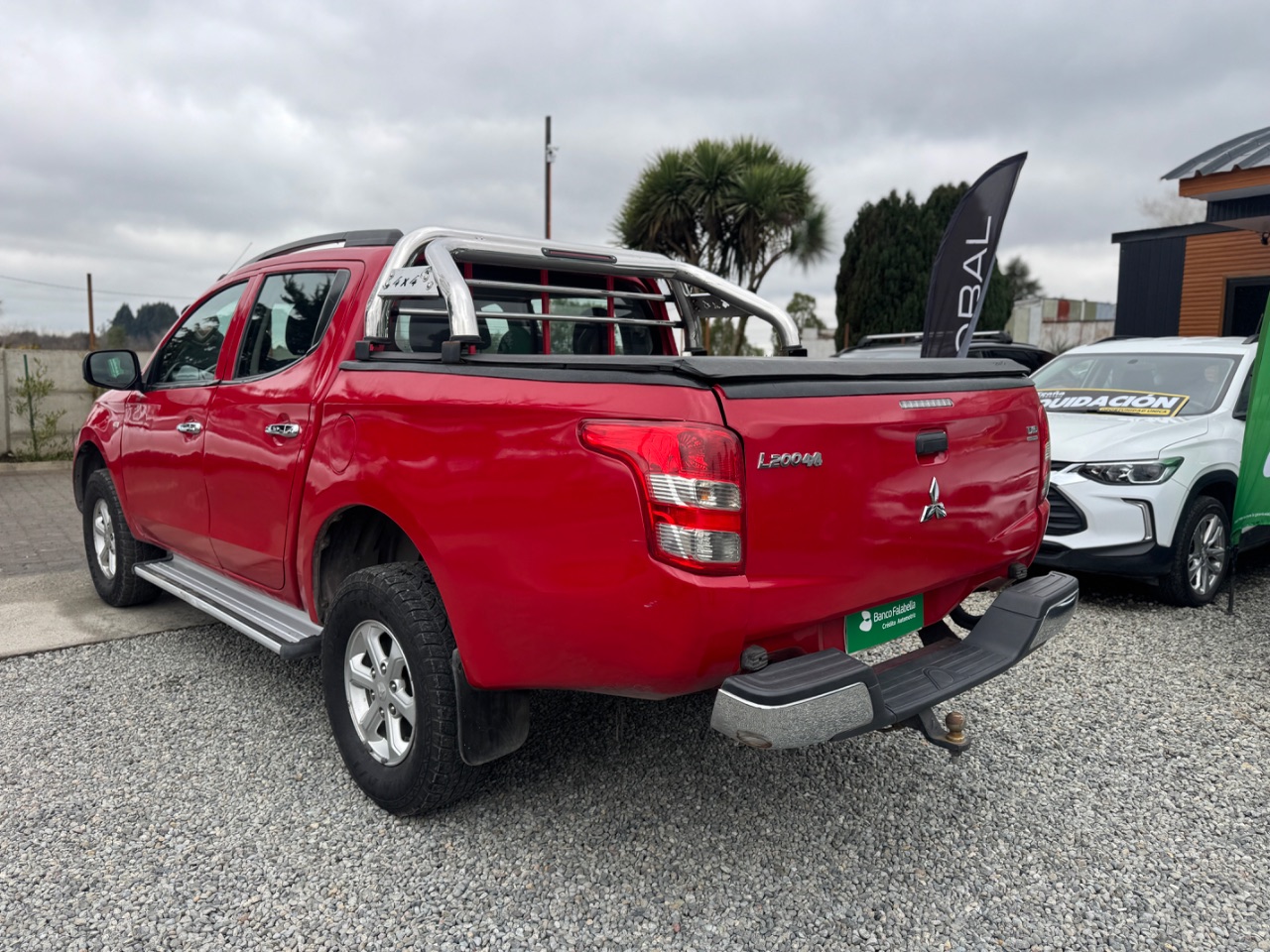 Mitsubishi New L200 — foto 6 de 12