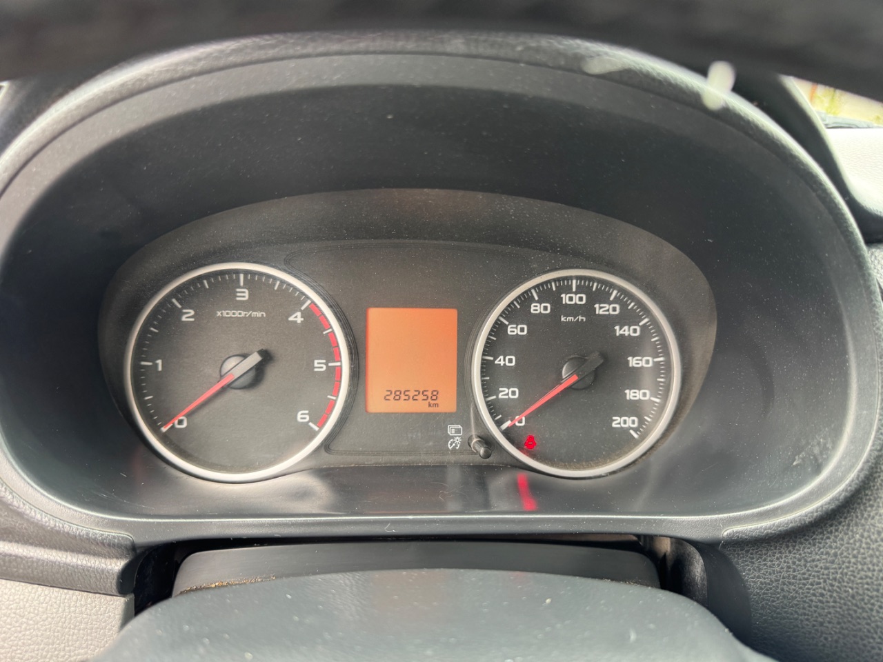 Mitsubishi New L200 — foto 10 de 12