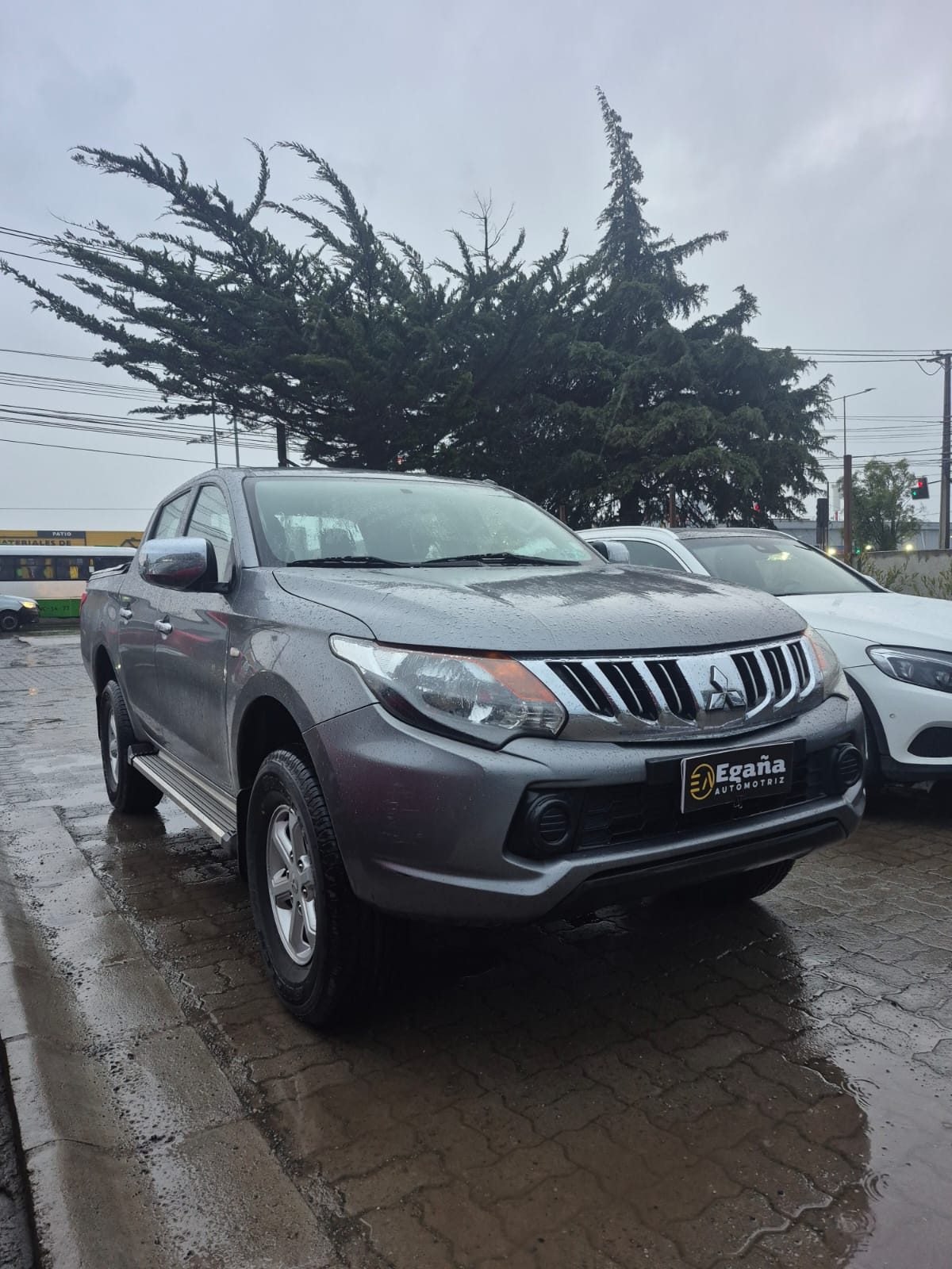 Mitsubishi L200 New Katana Crt — foto 3 de 12