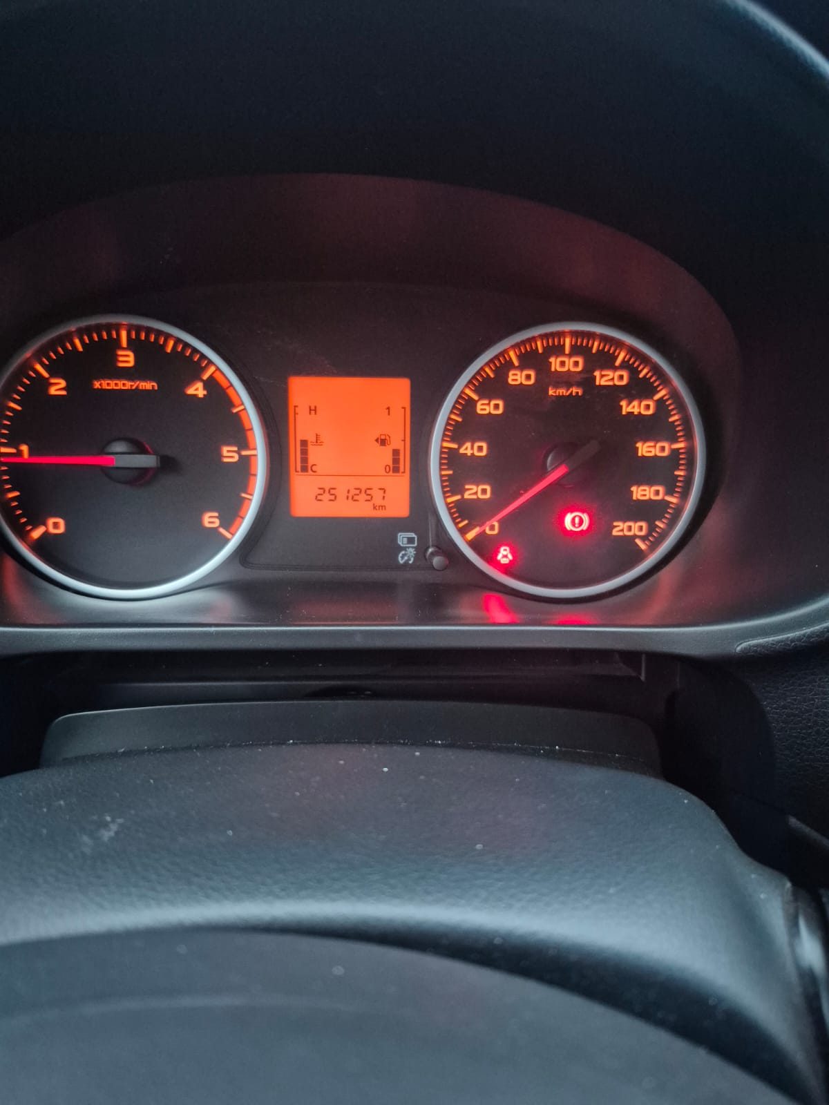 Mitsubishi L200 New Katana Crt — foto 8 de 12