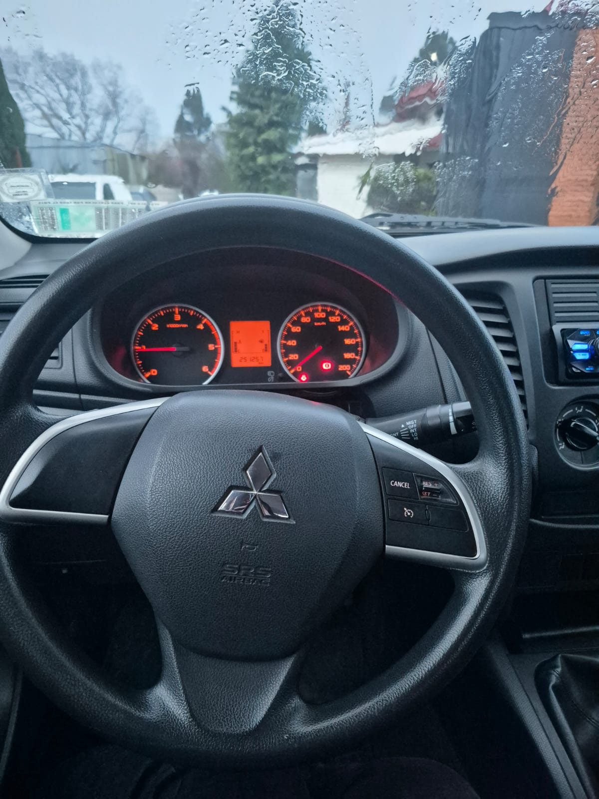 Mitsubishi L200 New Katana Crt — foto 9 de 12