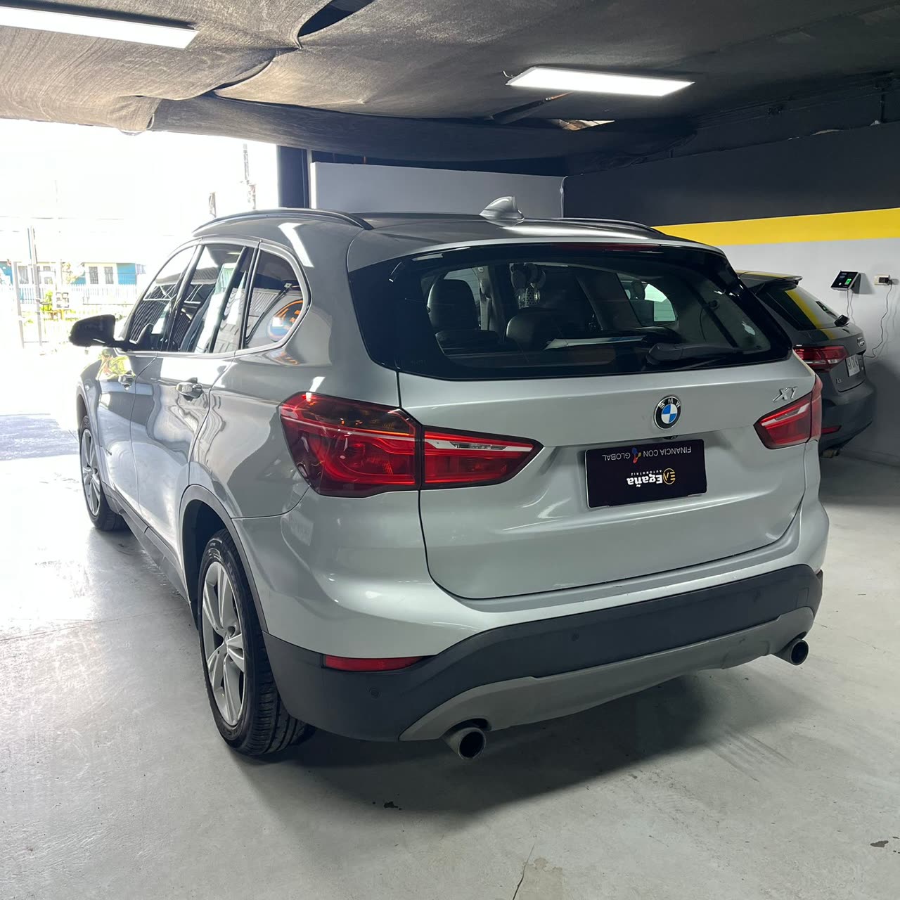 BMW Xi Sdrive 201 — foto 15 de 15