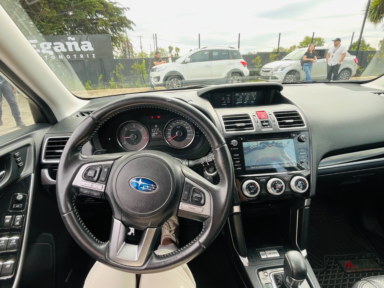 Subaru Forester — foto 13 de 15