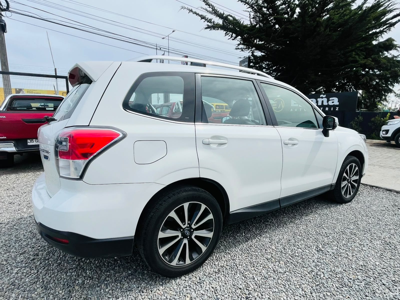 Subaru Forester — foto 6 de 15