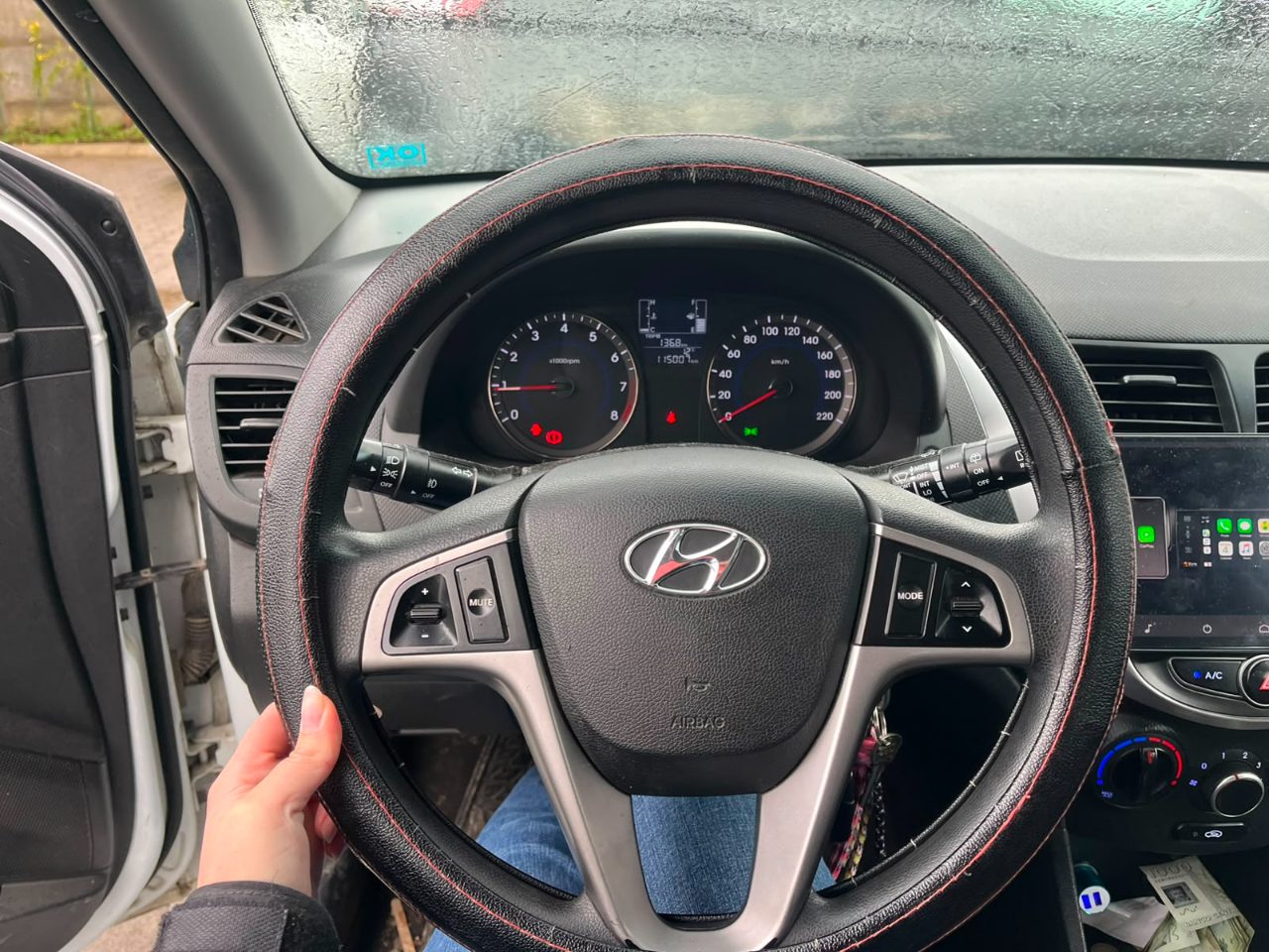 Hyundai Accent 1.4 Ac — foto 7 de 9
