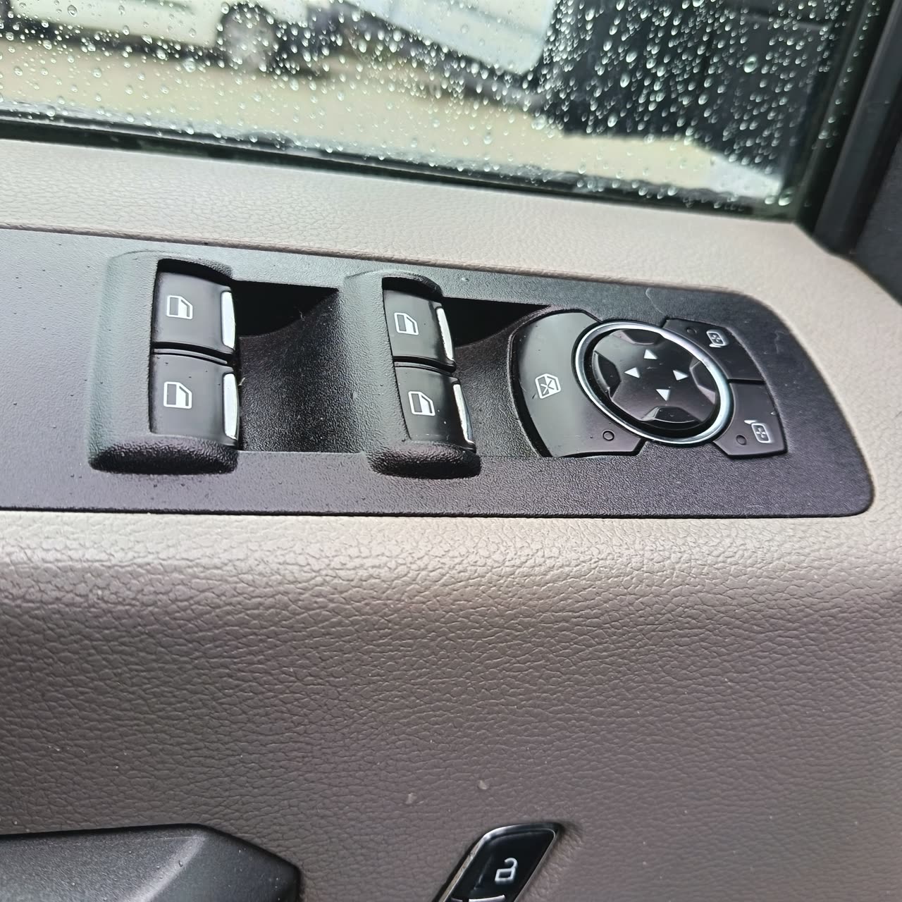 Ford F150 — foto 10 de 15