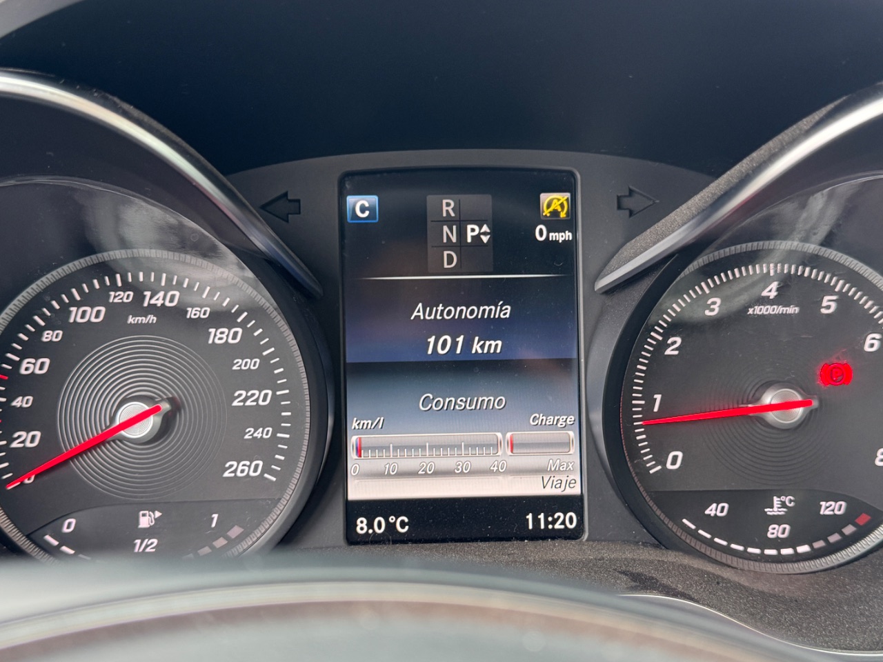 Mercedes-Benz C180 — foto 10 de 12