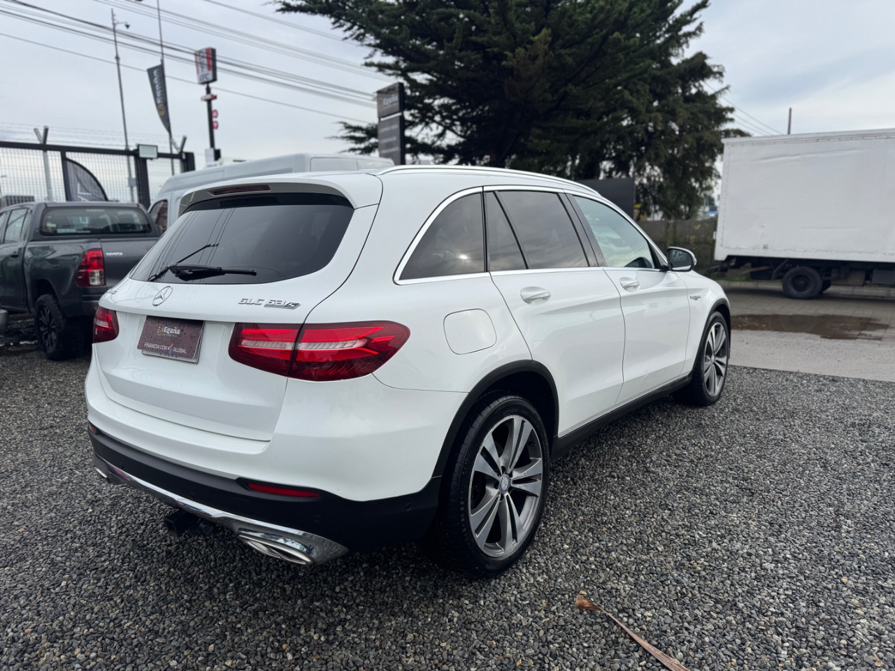 Mercedes-Benz Glc250 — foto 6 de 15