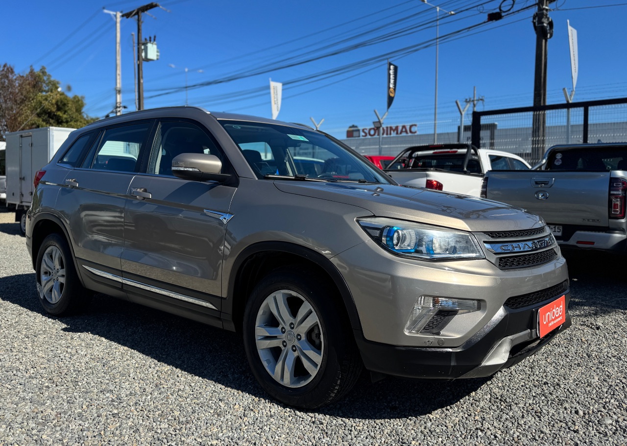 Changan Cs75 — foto 3 de 14
