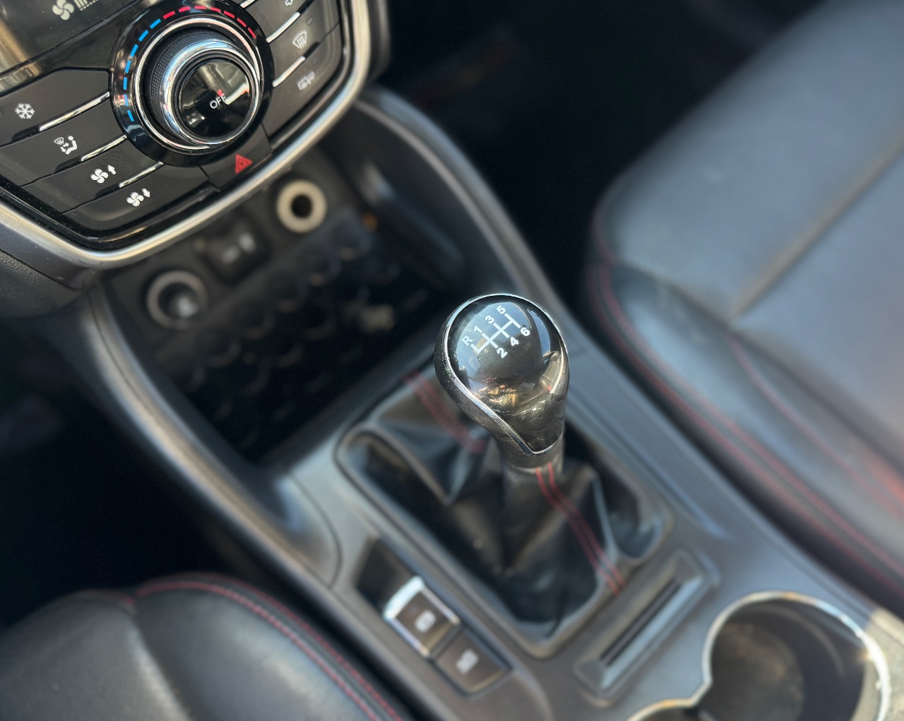 Changan Cs75 — foto 12 de 14