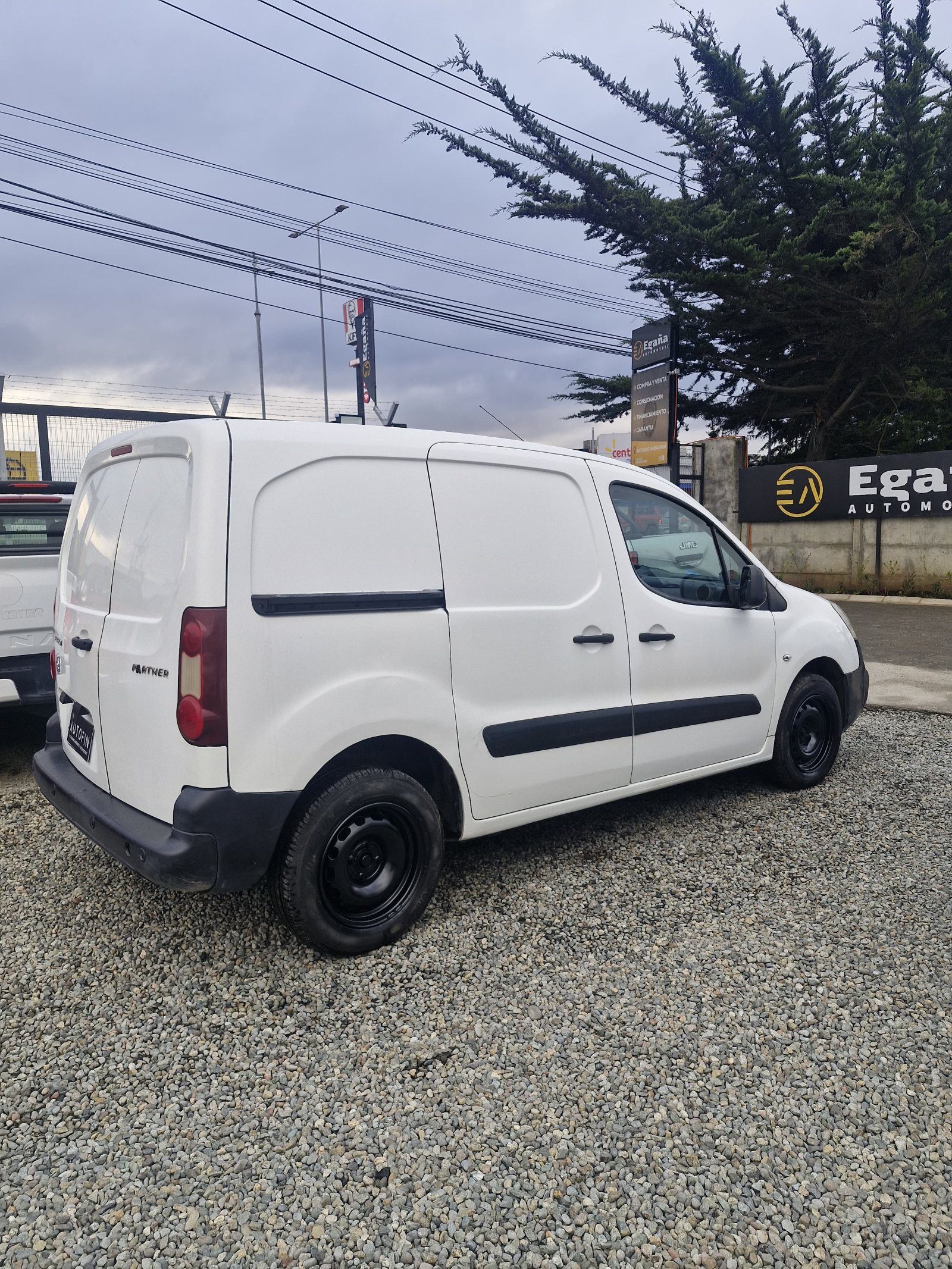 Peugeot Partner — foto 2 de 13