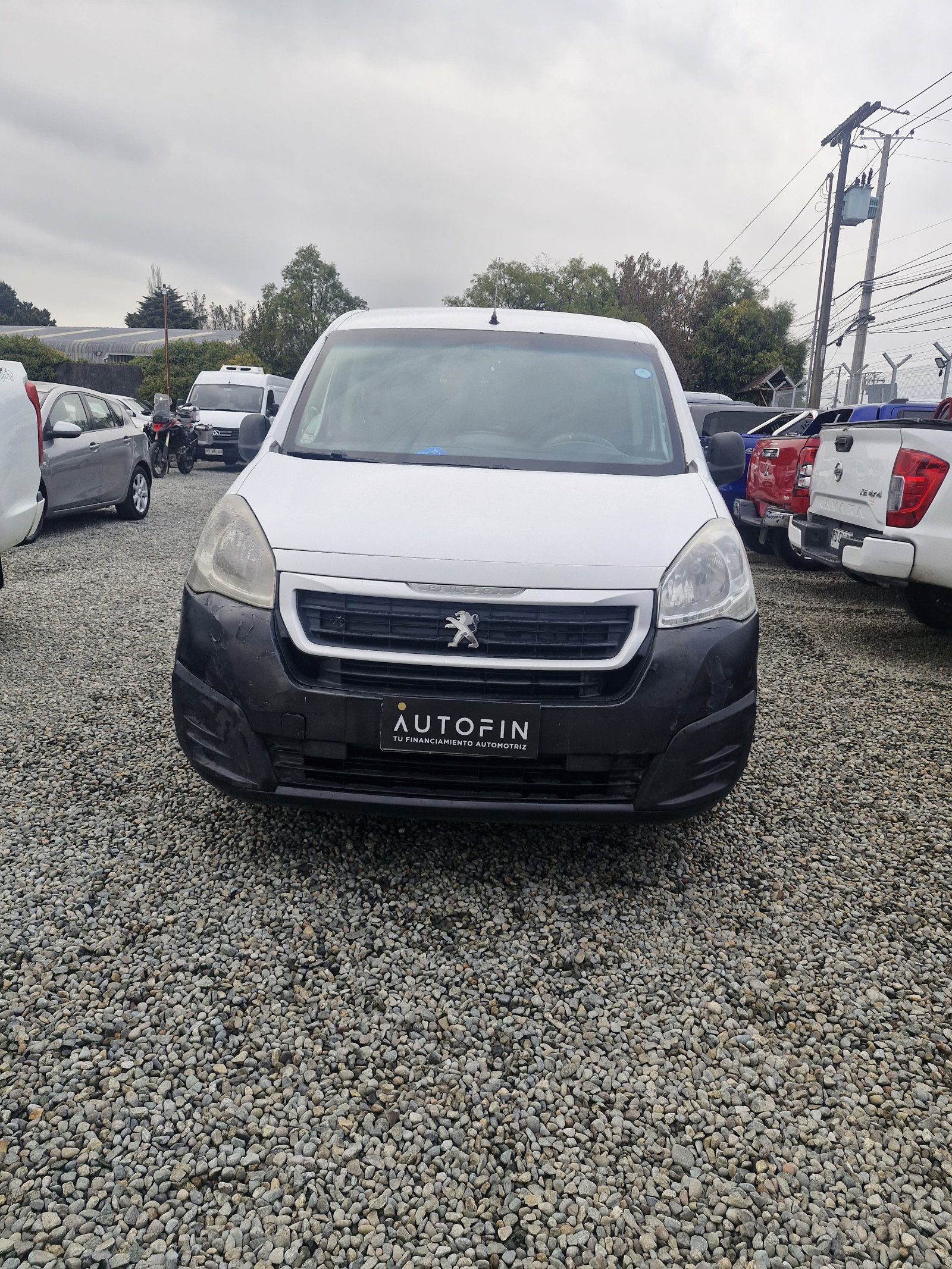Peugeot Partner — foto 13 de 13