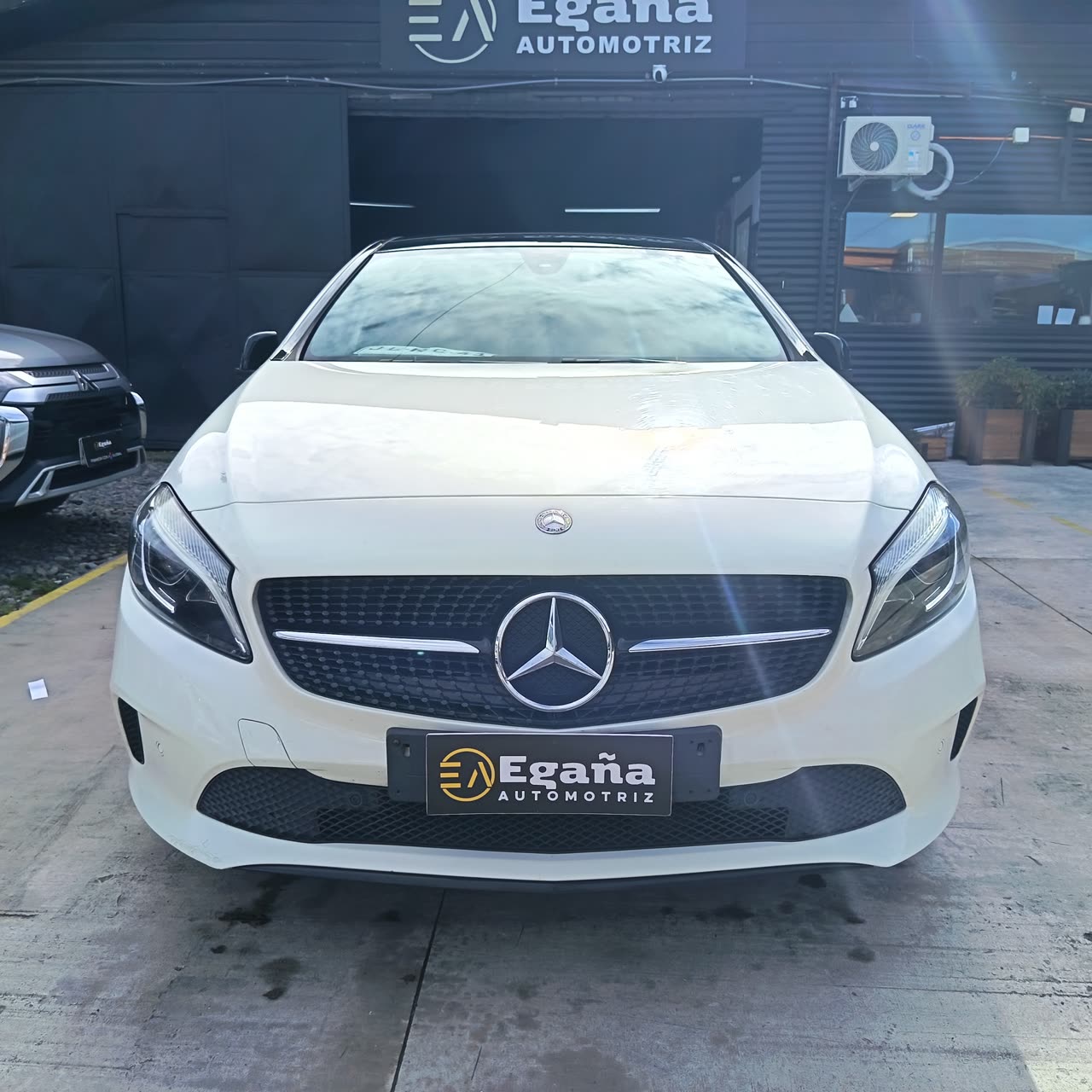 Mercedes-Benz A200D — foto 2 de 15