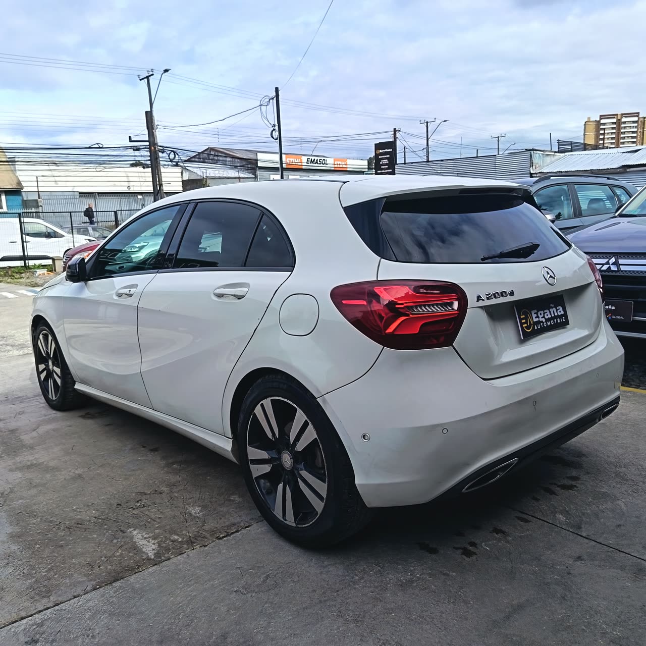Mercedes-Benz A200D — foto 6 de 15