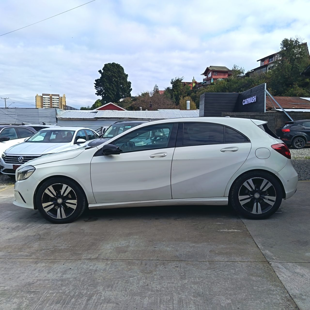 Mercedes-Benz A200 — foto 7 de 15