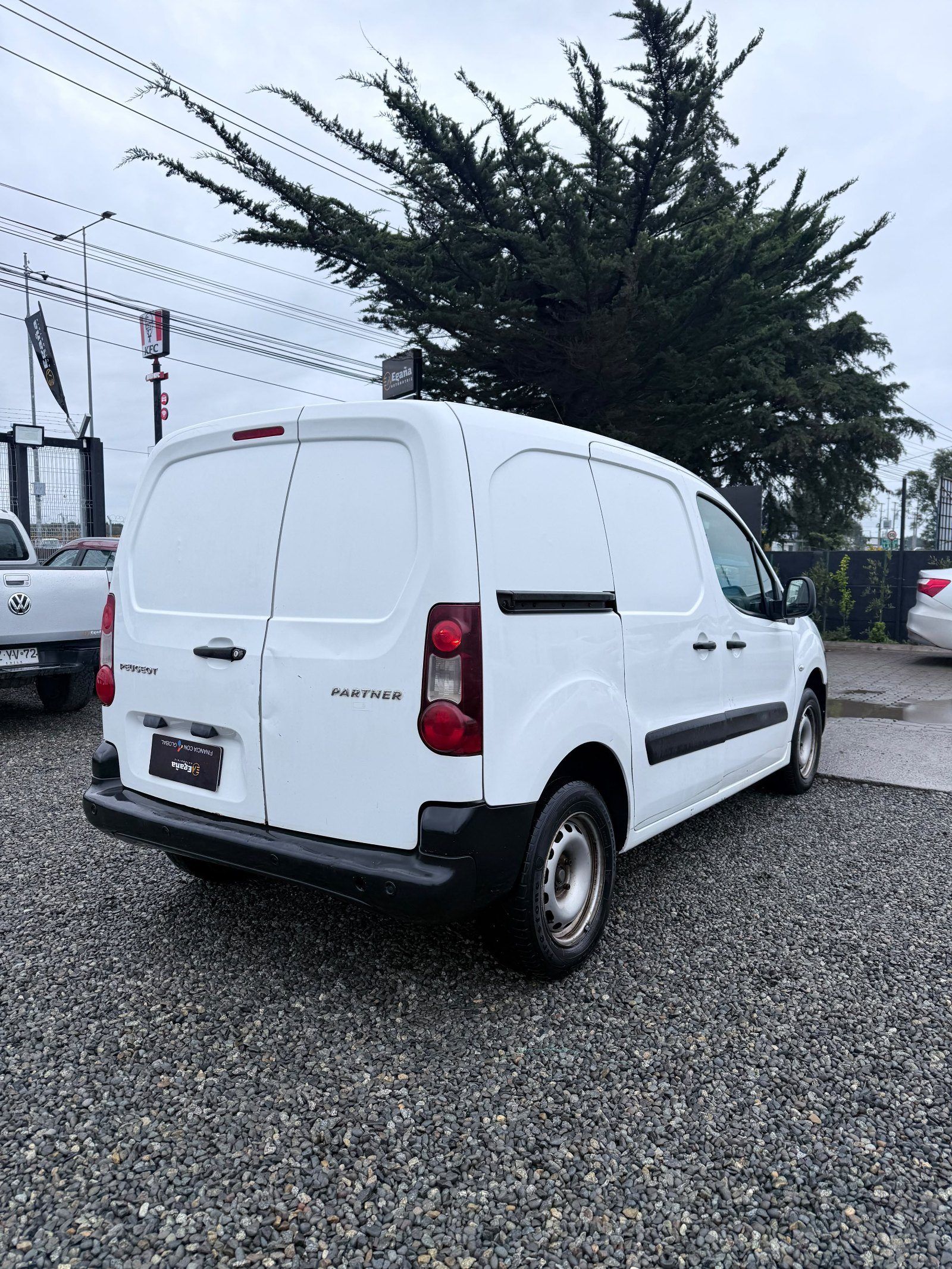 Peugeot Partner — foto 3 de 15