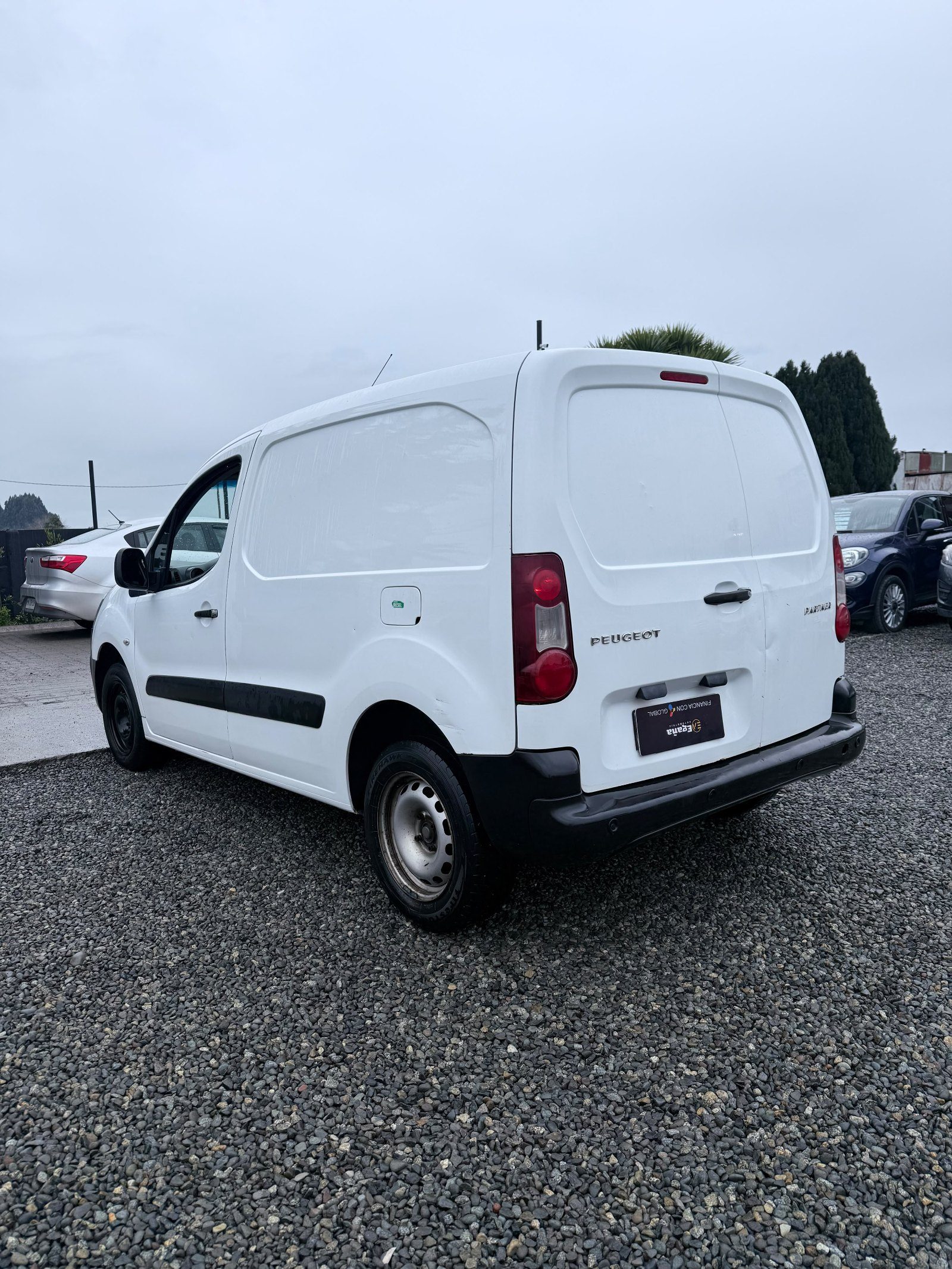 Peugeot Partner — foto 4 de 15