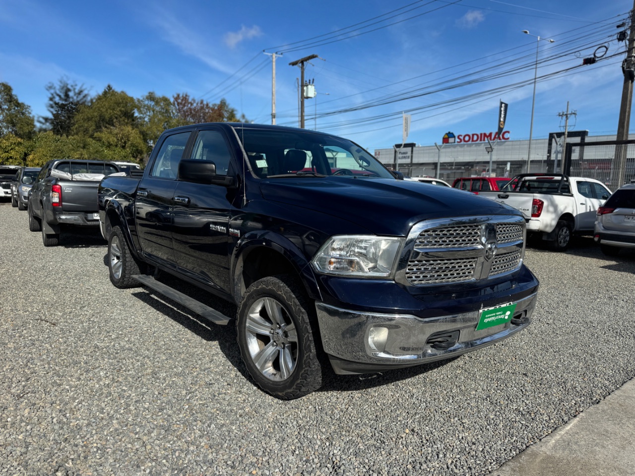 RAM 1500 Laramie — foto 3 de 13