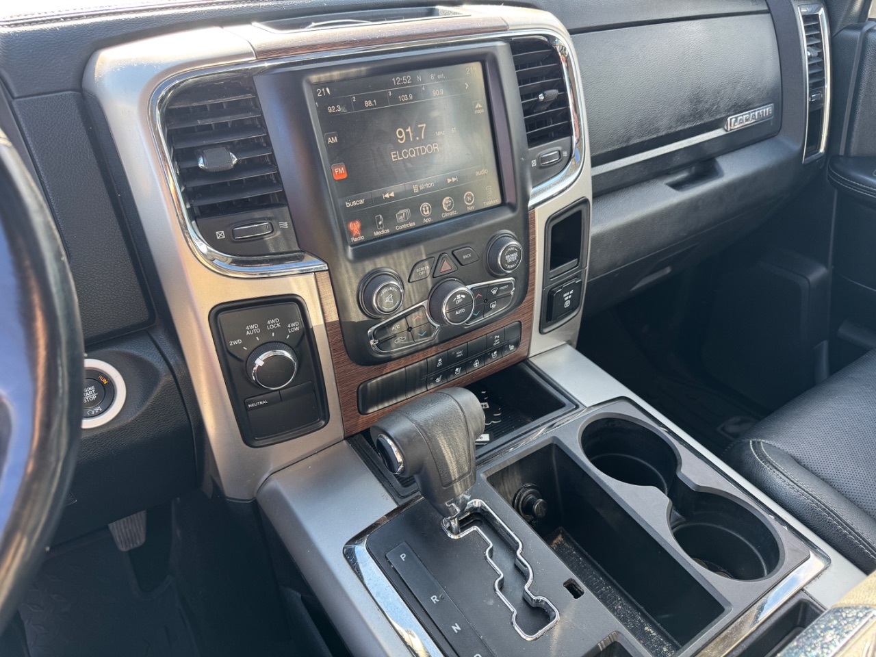 RAM 1500 Laramie — foto 13 de 13