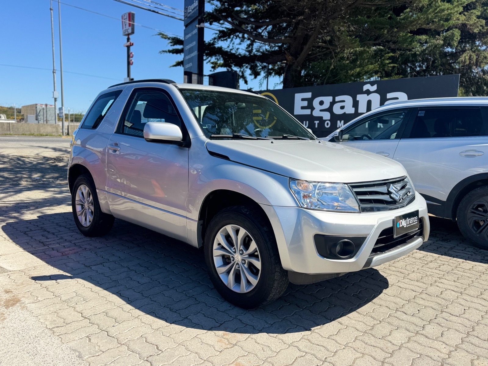 Suzuki Grand Vitara — foto 3 de 13