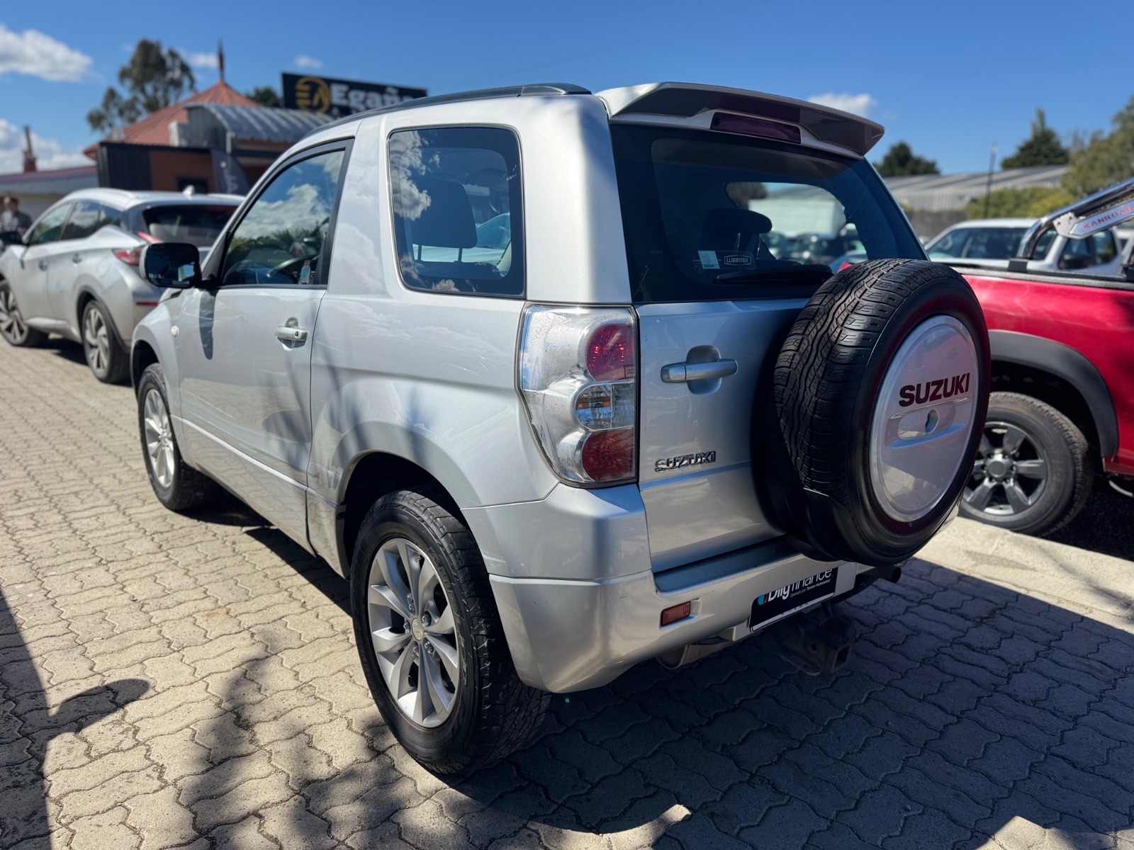 Suzuki Grand Vitara — foto 6 de 13