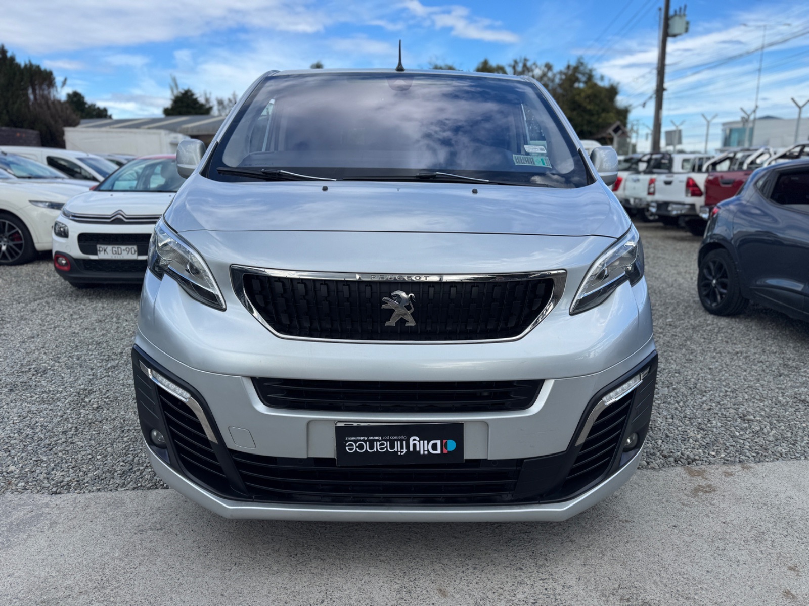 Peugeot Traveller — foto 2 de 14