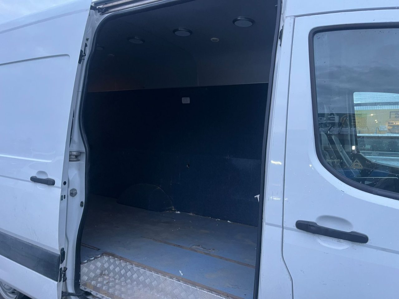 Hyundai H350 — foto 3 de 14