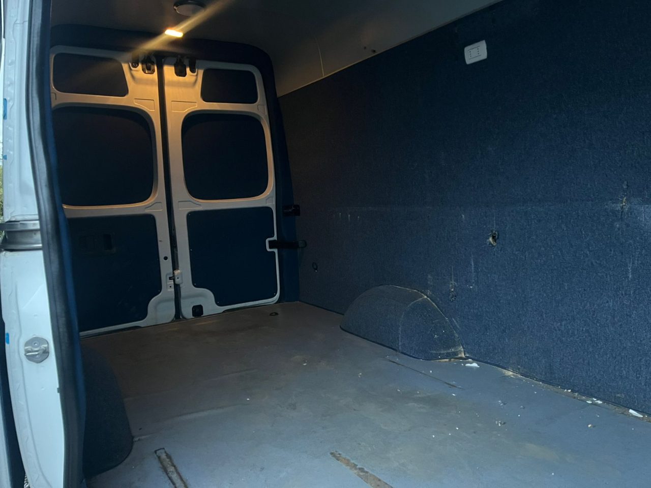 Hyundai H350 — foto 4 de 14