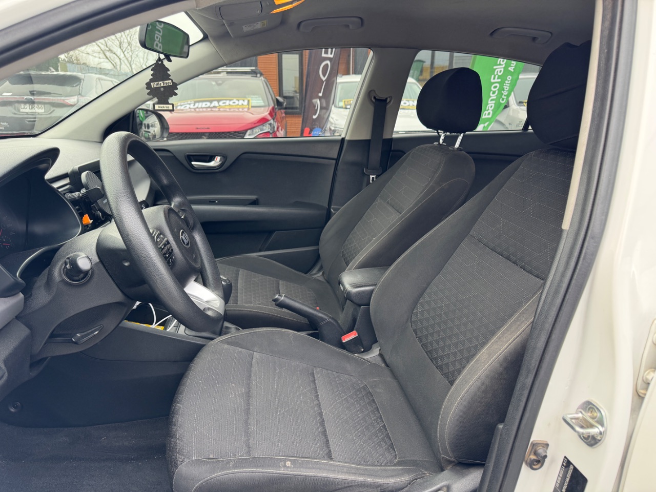 KIA Motors Rio4 — foto 8 de 13