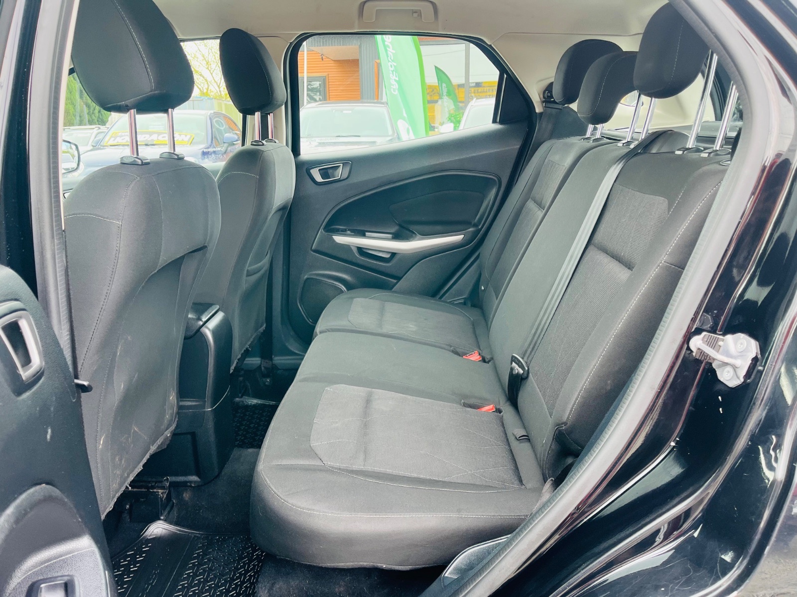 Ford Ecosport — foto 7 de 15