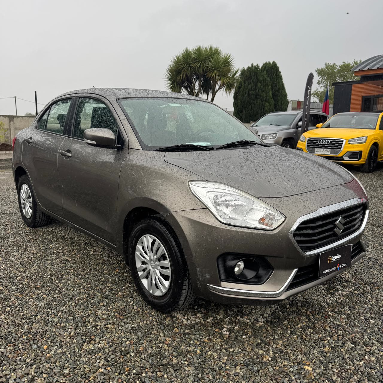 Suzuki Dzire — foto 2 de 11